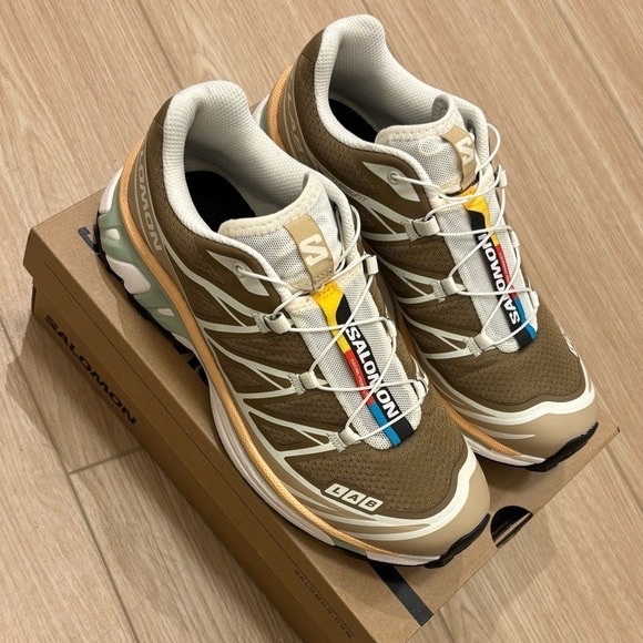Salomon Shoes - Salomon XT-6 Unisex Sneakers - Size W7 - Coyote Brown / Safari